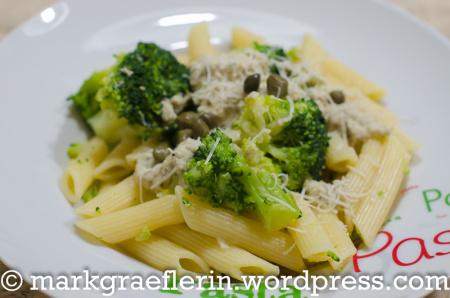 Schnelle Feierabend-Pasta mit Brokkoli-Kapern-Pesto