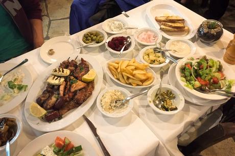 Mezé: viele Spezialitäten der zyprischen Küche