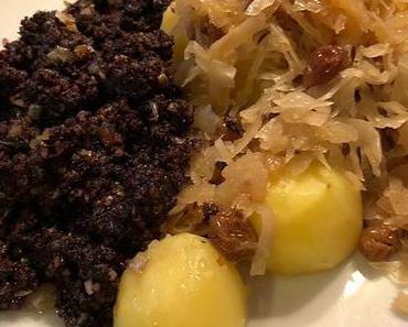 Mal wieder Zeit für Lose Wurst und Sauerkraut #hausmannskost #foodporn #dinner – via Instagram