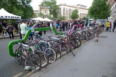 Cyclehoop: ein auto viele fahrräder
