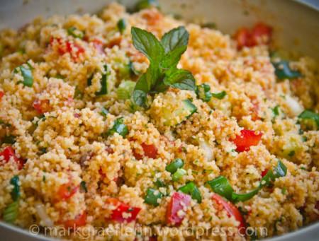 Euer Lieblingsrezept zur Grillsaison: Orientalischer Couscous Salat – glutenfrei, mit Hirse