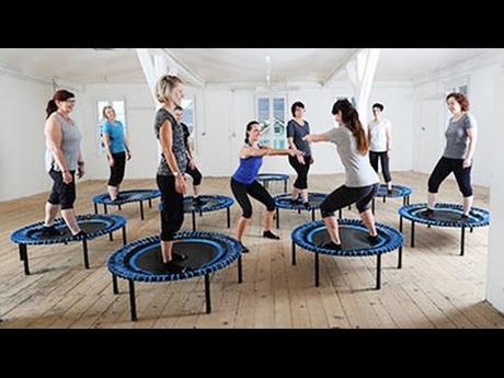 Trampolin Training – Hilft das Workout für Anfänger beim Abnehmen?