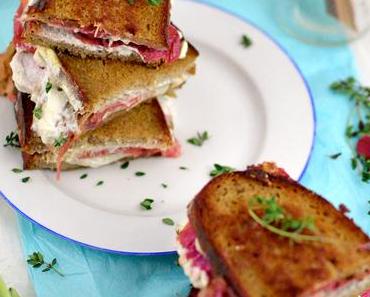 Rhabarber Ziegenkäse Grilled Cheese Sandwich