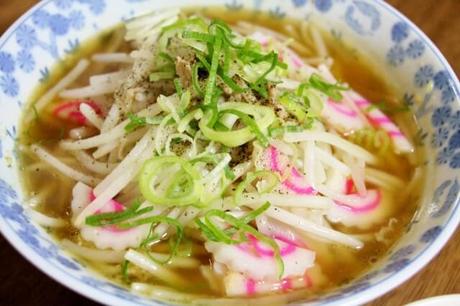 Ramen Narutomaki ist bei fast jeder Ramen Nudelsuppe dabei.