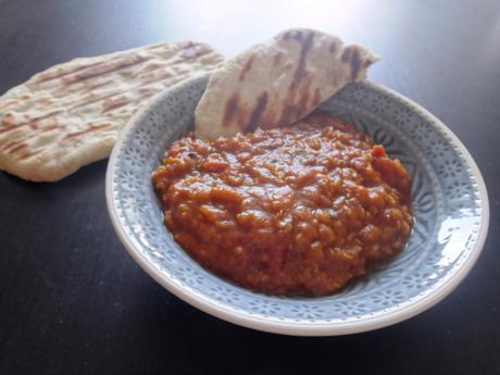 rotes linsen dhal mit naan