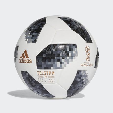 Deutschland WM-Trikot 2018 und WM-Ball Telstar – Was sind Replica?