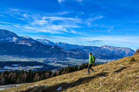 Knieschmerz: So schlecht ist Bergabgehen wirklich