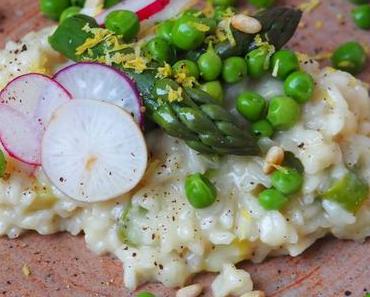 Risotto mit Grünem Spargel und Frischen Erbsen/ Risotto with Green Asparagus and Fresh Peas (Deutsch & English)