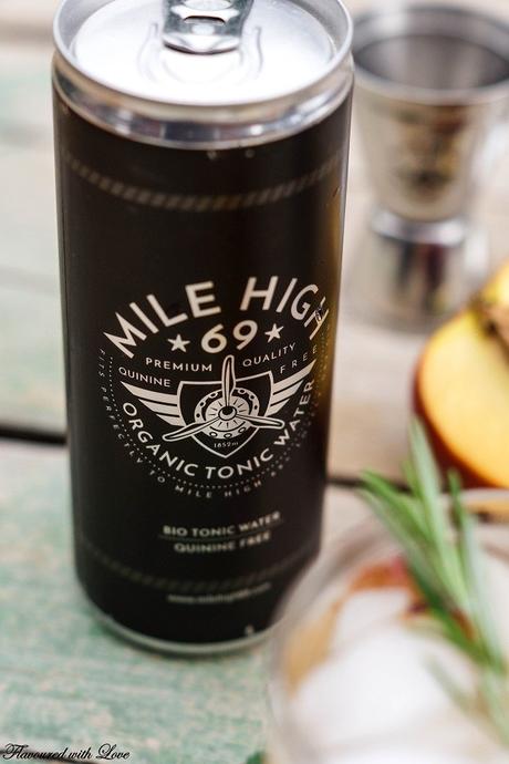 Mile High 69 Gin Tonic mit Pfirsich und Zitrone