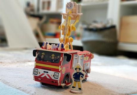 Für kleine Baumeister: Feuerwehrmann Sam 3D-Puzzle aus Lindenholz