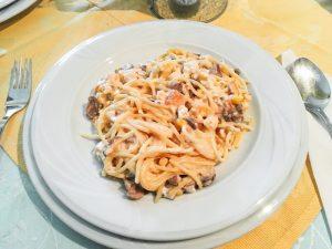 Restaurant vegan CRIS Spaghetti mit Pilzen