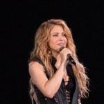 Shakira überzeugt durch ihre Eleganz und Rhythmus