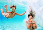 Erfolgreiche Kooperation von alltours und Schwimmschule Sharky wird fortgesetzt / Schwimmkurse für Kinder auf Mallorca, Lanzarote und Fuerteventura