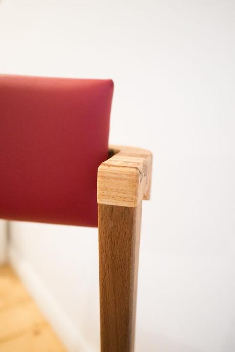 Maru Nachhaltige Möbel - Detail vom Stuhl - Holz