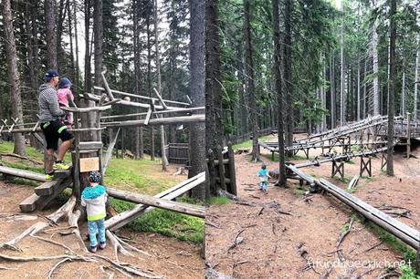 Glungezer Kugelwald – die riesige Kugelbahn im Wald