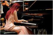 „Hier stimmt jede Note“ – Cassandra Wyss spielt Mozarts Klavierkonzert KV 488