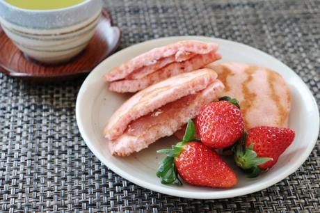 Dorayaki mit Erdbeerfüllung