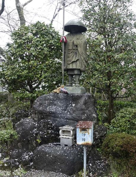 Erst der Mönch Kukai bereitete den Weg für die Verbreitung der Udon Nudeln in Japan.