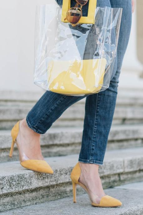 #Sommertrend Transparenz in Statement Shirt von Mango, Bule Jeans, transparenten yellow High Heels und DIY transparent Bag