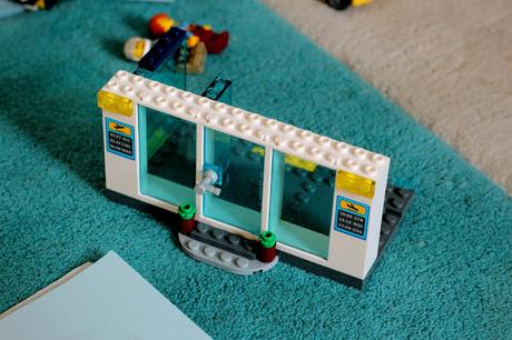 Bauen wie die Großen:  Der LEGO Juniors Flughafen
