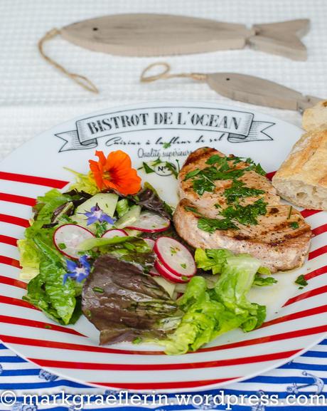 Freitagsfisch: Gegrilltes Thunfischsteak mit Salat