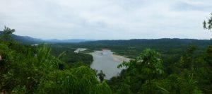 Blick auf den Rio Madre de Dios im Manu-Nationalpark
