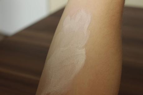 Essence camouflage+ healthy glow concealer Review und Swatches