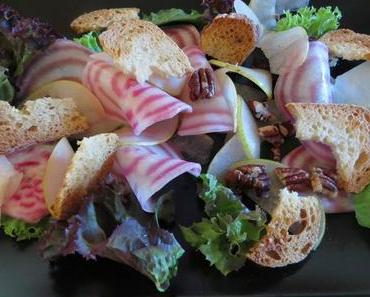Ringelbeete-Nashi-Salat mit Brotchips