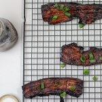 Chinesischer Barbecue Schweinebauch Char Siu – Unterwegs mit dem Grill2Go von Char-Broil