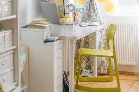 Wohnzimmer Update – neuer Vitra Schreibtischstuhl und Bambus-Wohnzimmerlampen*
