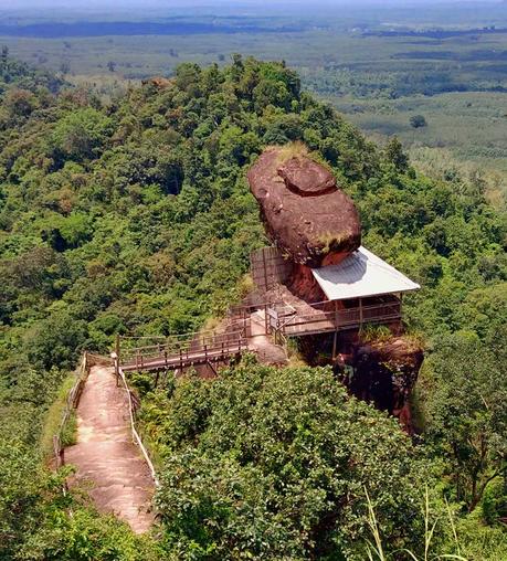 phu-tok-tempel-norden-thailand-isaan-berg