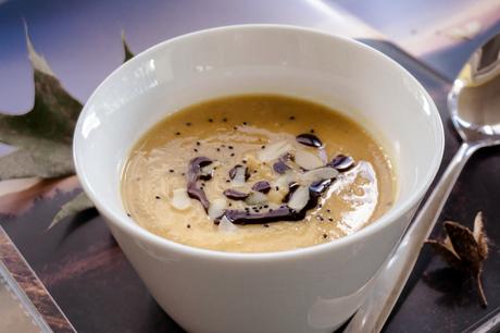 Vegane Kichererbsen-Süßkartoffel Suppe