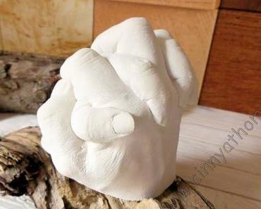 Ein Abdruck der Hände als ewige Erinnerung #Bellydeluxe #WeddingHands #Alginat