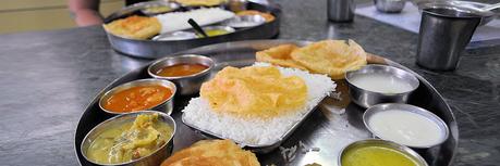 Indisches Essen: Probiere 15 typische Gerichte in Indien