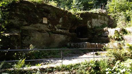 Von Zauberwäldern und geheimnisvollen Höhlen – Wandern auf dem Römerpfad