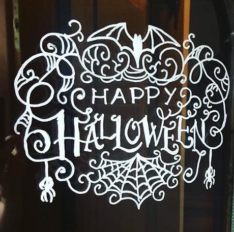 Halloween mit Kindern - Fensterbild Kreidestift