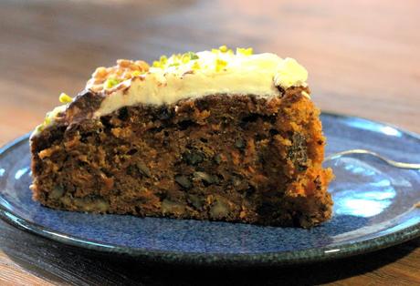 Unser Lieblingsrezept im Herbst - Möhre-Walnuss-Torte mit Frischkäse-Topping