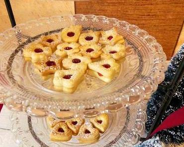 Zu Weihnachten sind Linzer Plätzchen bei mir ein muss! #Rezept #Backen #Vorweihnachtszeit