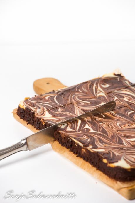 Rezept für einfache marmorierte Cheesecake Brownies -recipe for easy marbeld cheesecake brownies from scratch