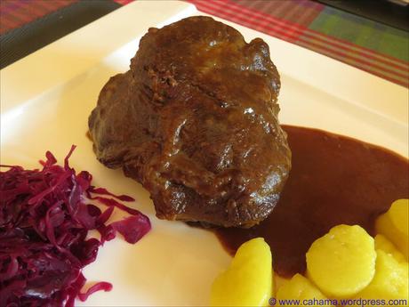 Rinderbäckchen in Port-/Rotweinsauce mit Schokolade