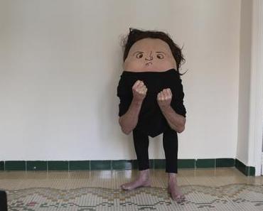 Fotoprojekt „Secret Friends“ von AnaHell zeigt Rücken