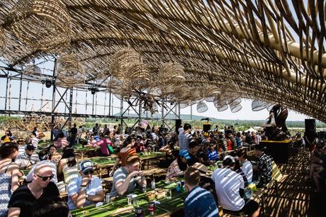 Festival Zelt aus Bambus und Naturmaterialien