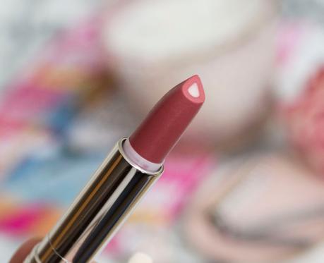 Clinique Dramatically Different Lipstick Clinique Dramatically Different Lipstick