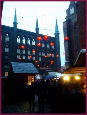 Historischer Weihnachtsmarkt Lübeck Marienkirche