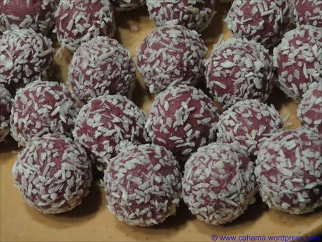 Kokos-Himbeer-Balls