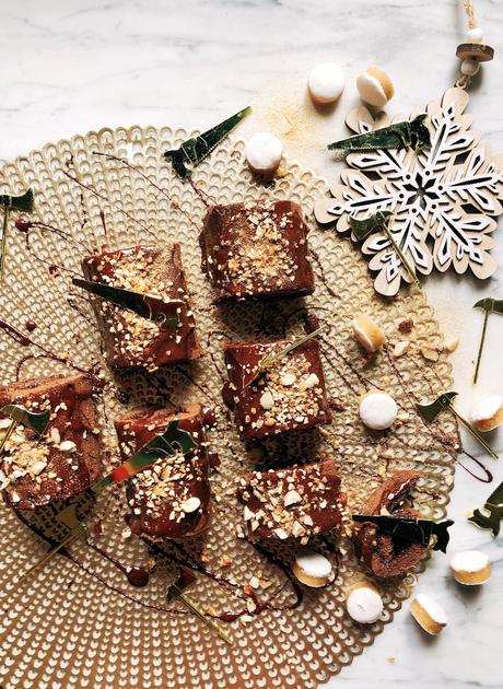 Bûchettes de Noël, weiße Schokolade mit Olivenöl, Rosmarin, Mandeln und Fleur de Sel