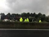 Lastwagen auf der Autobahn umgekippt
