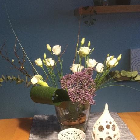 Friday-Flowerday – oder – Viel los in der Vase