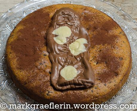 Resteverwertung: Schokoladen-Haselnuss-Kuchen mit Nikolaus
