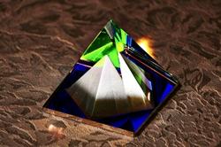 Eine Glaspyramide (Glaswelten)...